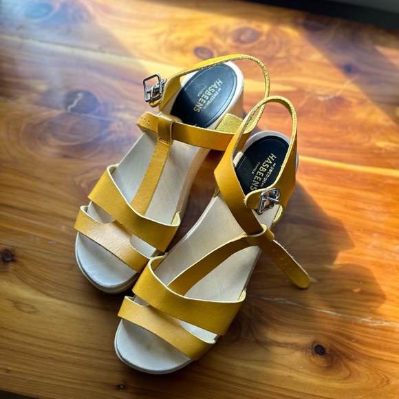 Swedish Hasbeens T strap Sandal Clogs Yellow Chunky Heel 8 - Picture 4 of 10